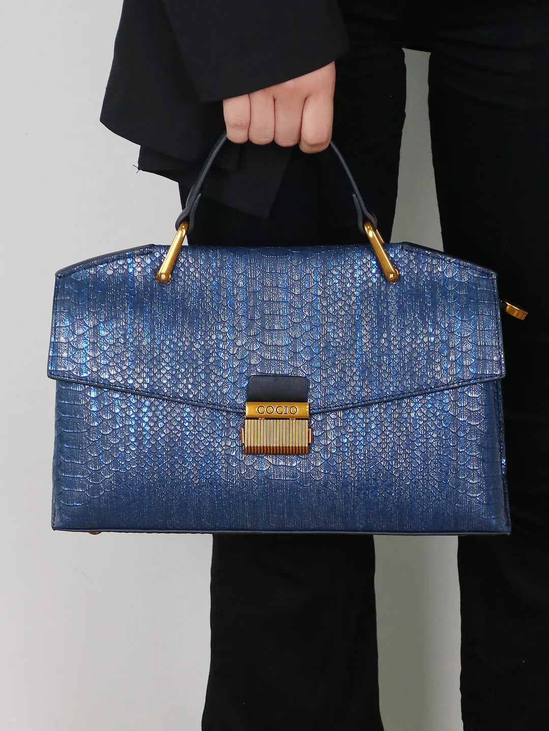 Sophia- Luxe Embossed Snake-Print Bag