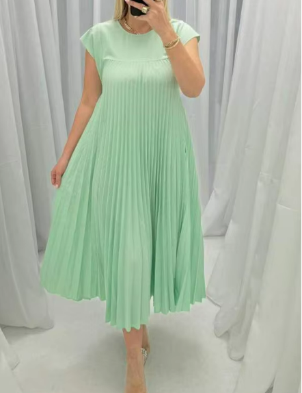 Eina Elegant Pleated Dress